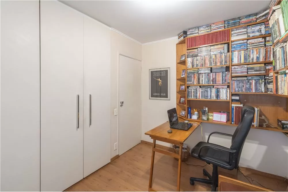 Apartamento à venda com 2 quartos, 80m² - Foto 11