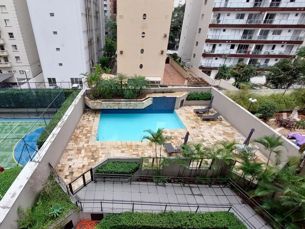 Apartamento à venda com 4 quartos, 246m² - Foto 3