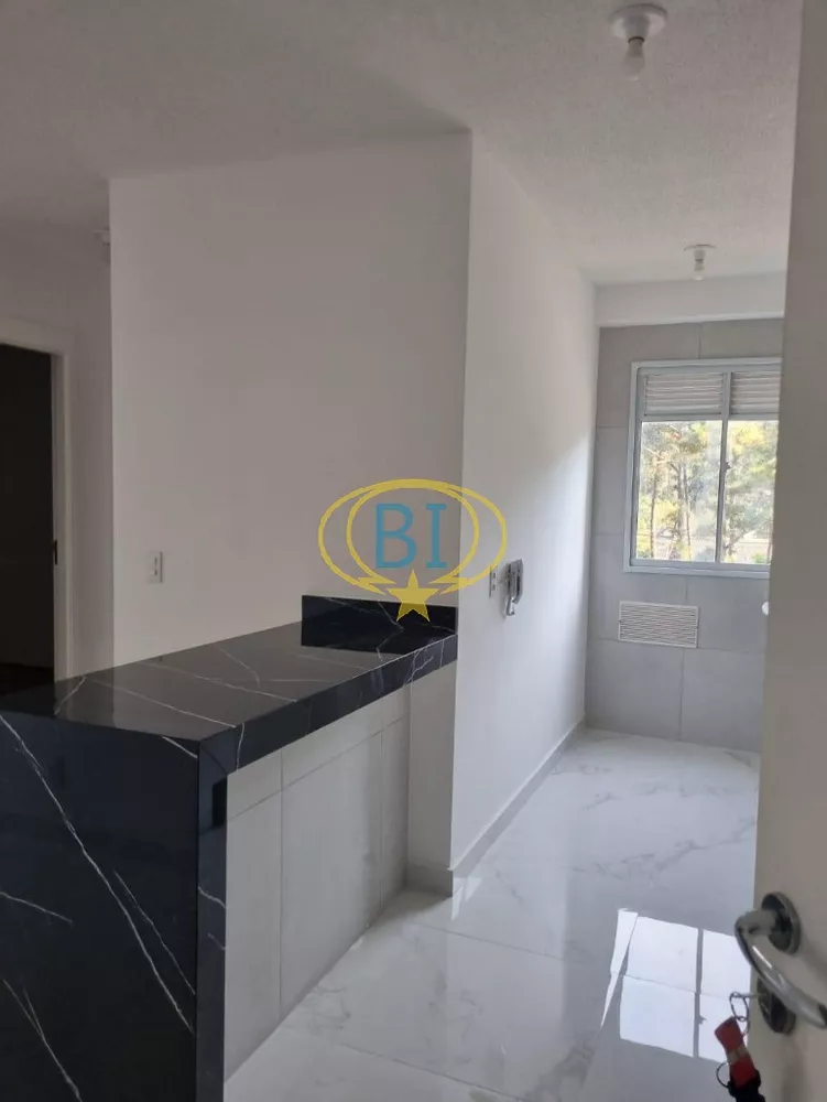 Apartamento à venda com 2 quartos, 41m² - Foto 2