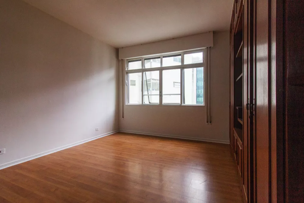 Apartamento à venda com 3 quartos, 163m² - Foto 3