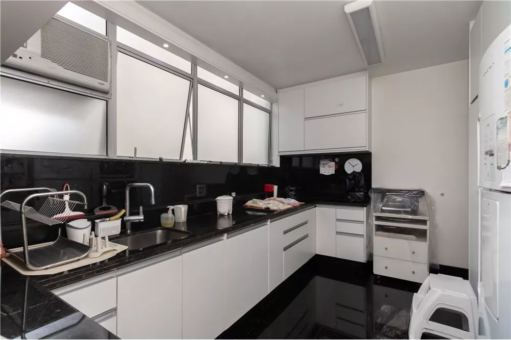 Apartamento à venda com 4 quartos, 280m² - Foto 8