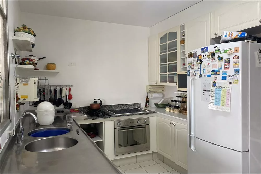 Apartamento à venda com 4 quartos, 200m² - Foto 13