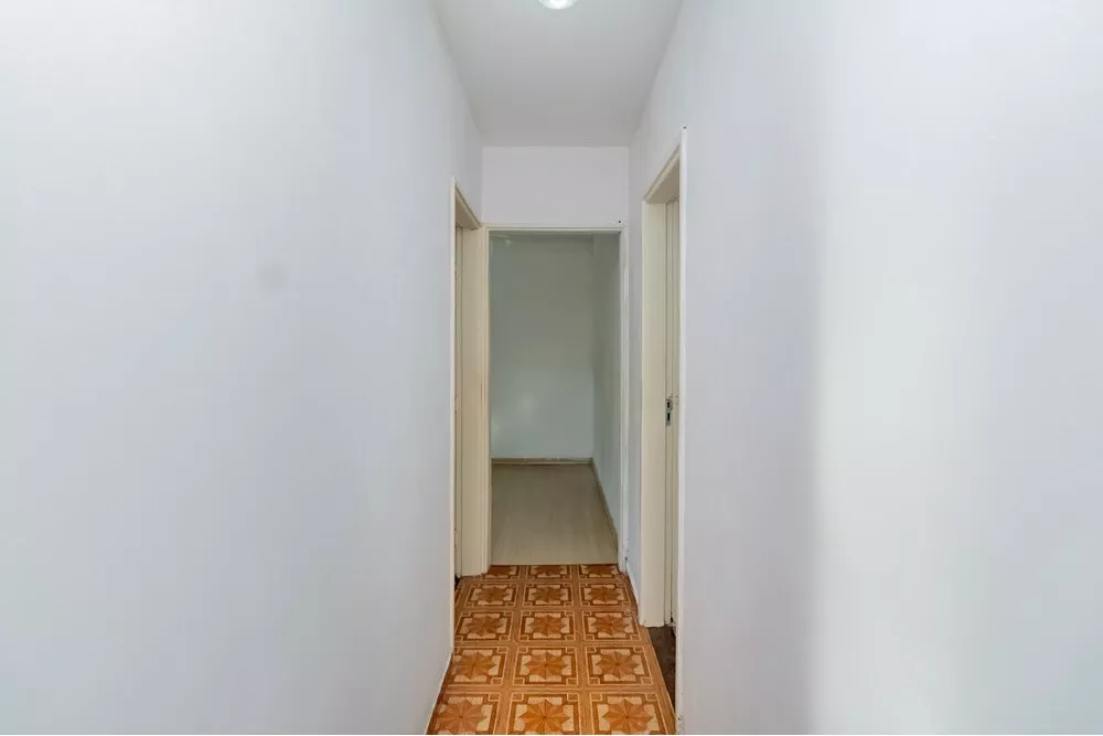 Apartamento à venda com 2 quartos, 70m² - Foto 2