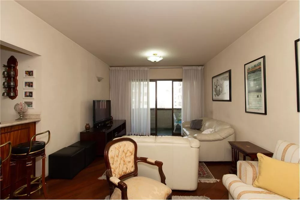 Apartamento à venda com 4 quartos, 192m² - Foto 6