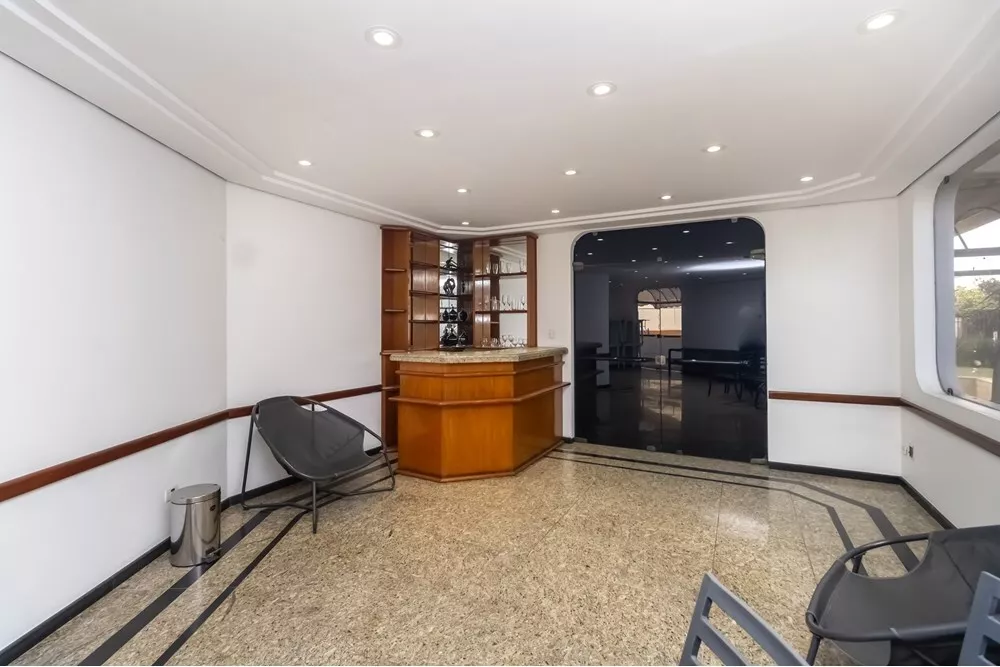 Apartamento à venda com 3 quartos, 173m² - Foto 13