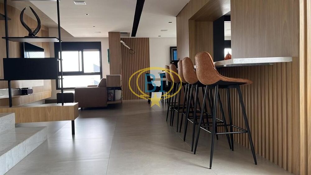 Cobertura, 3 quartos, 215 m² - Foto 4