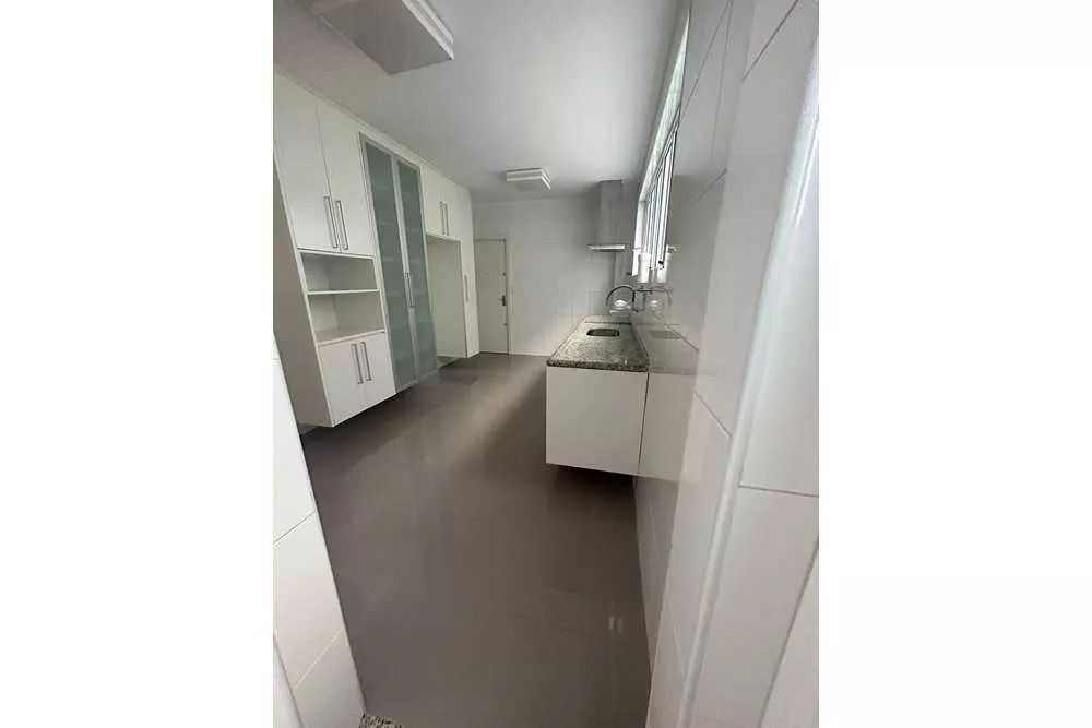 Apartamento à venda com 3 quartos, 138m² - Foto 9