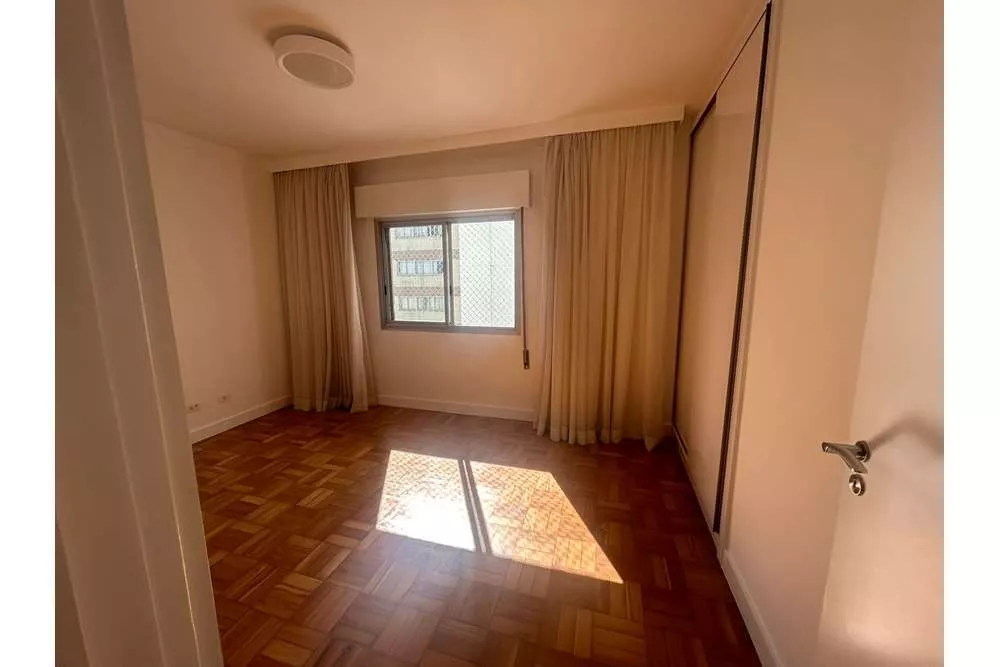 Apartamento à venda com 3 quartos, 138m² - Foto 6