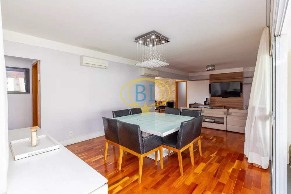 Apartamento à venda com 3 quartos, 242m² - Foto 9