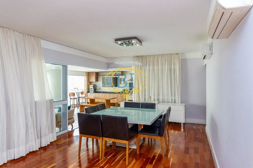 Apartamento à venda com 3 quartos, 242m² - Foto 10