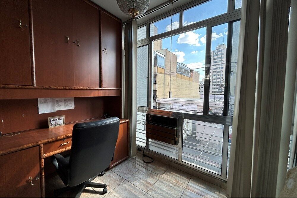 Apartamento à venda com 3 quartos, 160m² - Foto 4