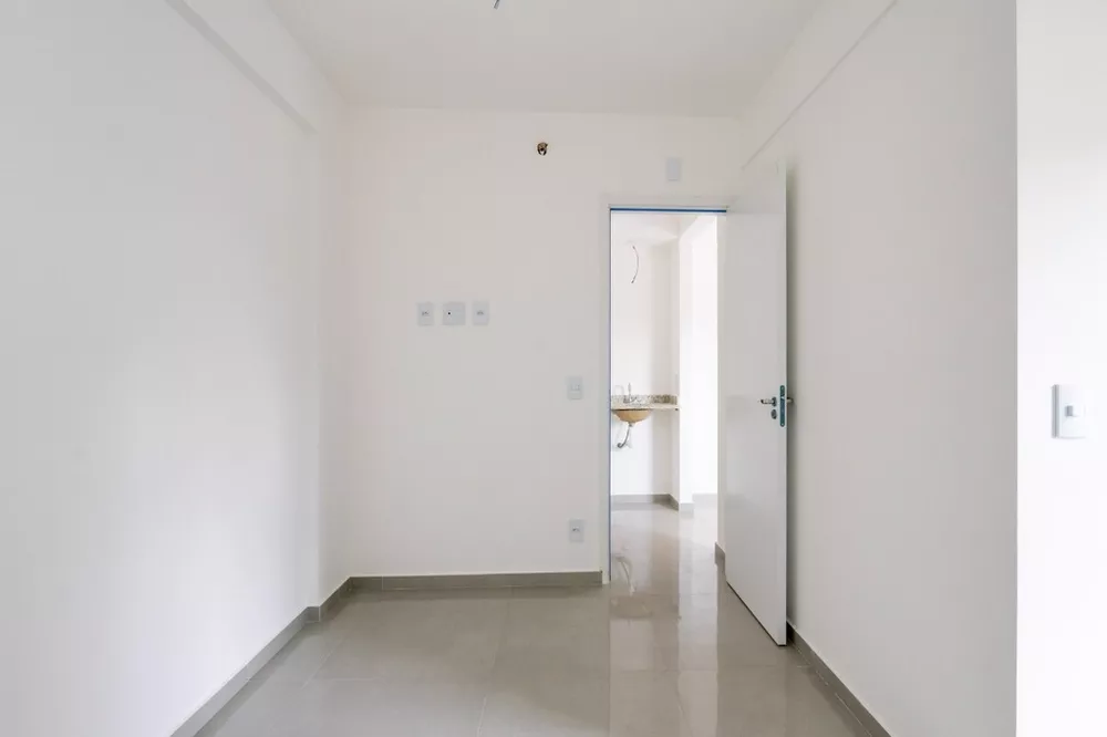 Apartamento à venda com 1 quarto, 32m² - Foto 3