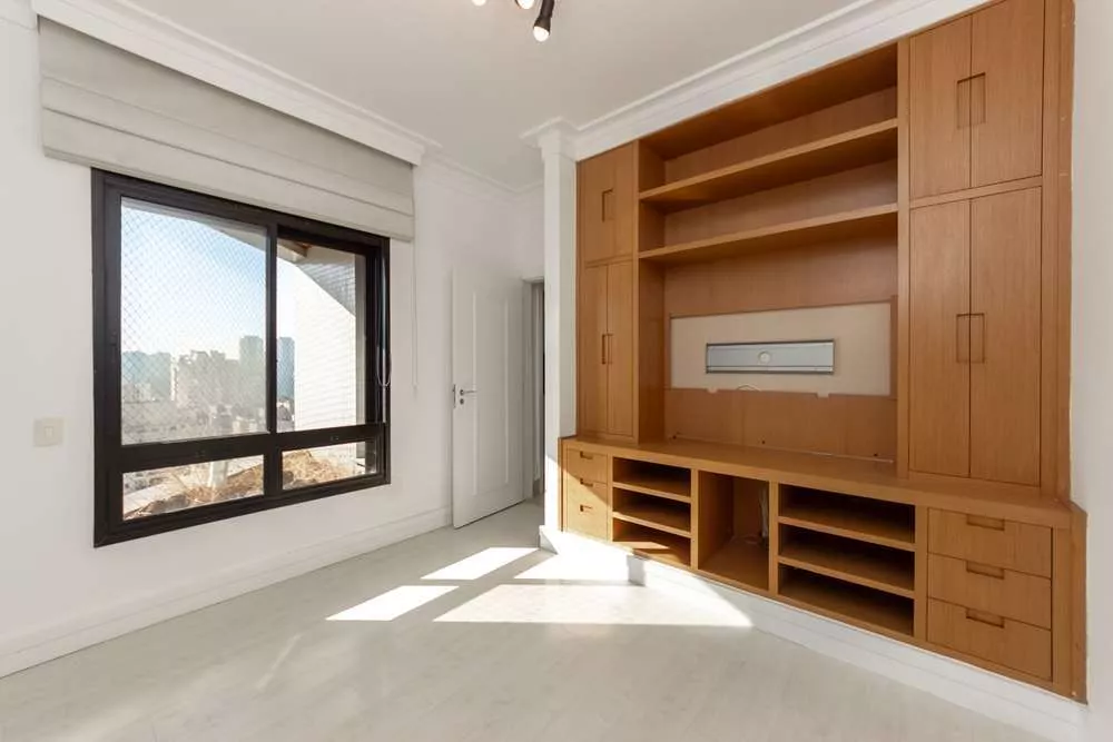 Apartamento à venda com 4 quartos, 190m² - Foto 8