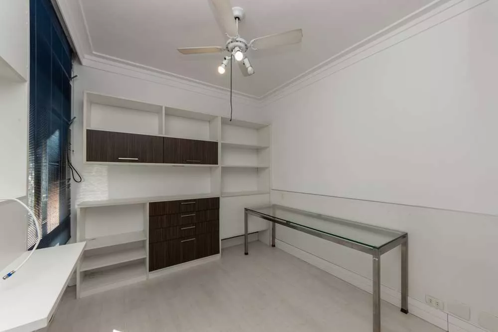 Apartamento à venda com 4 quartos, 190m² - Foto 10