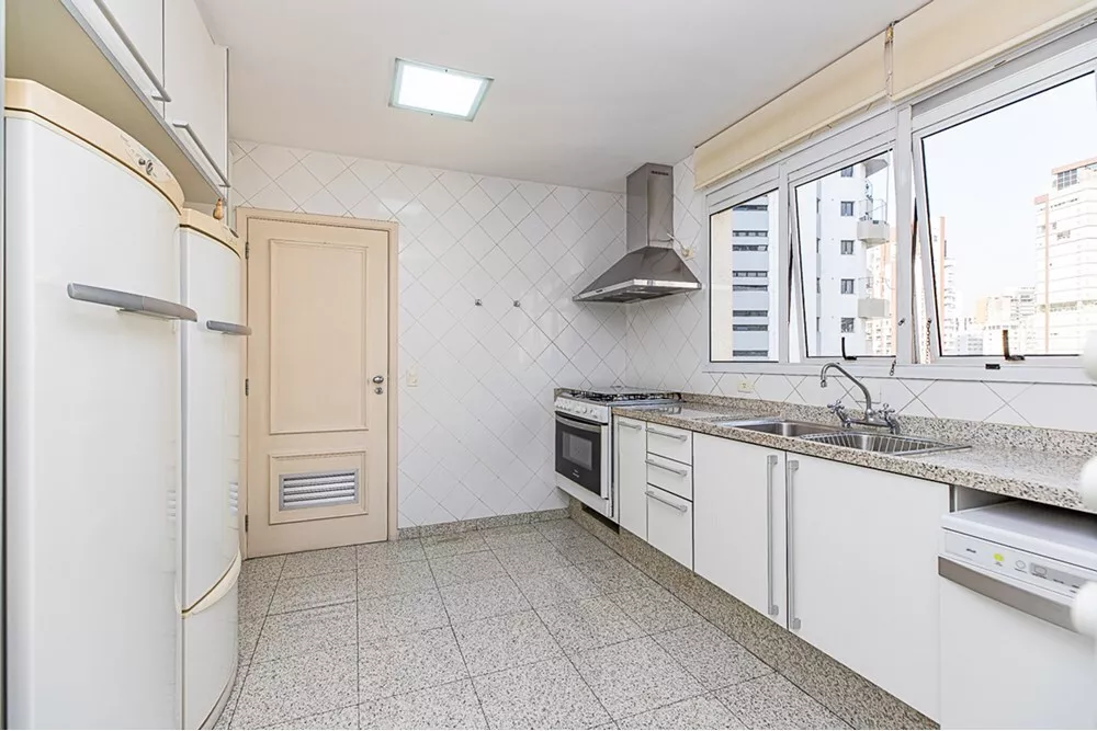 Apartamento à venda com 5 quartos, 340m² - Foto 17