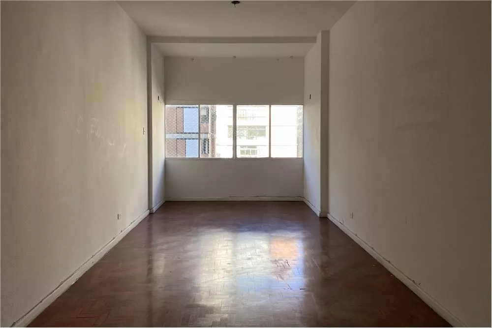 Apartamento à venda com 2 quartos, 105m² - Foto 1