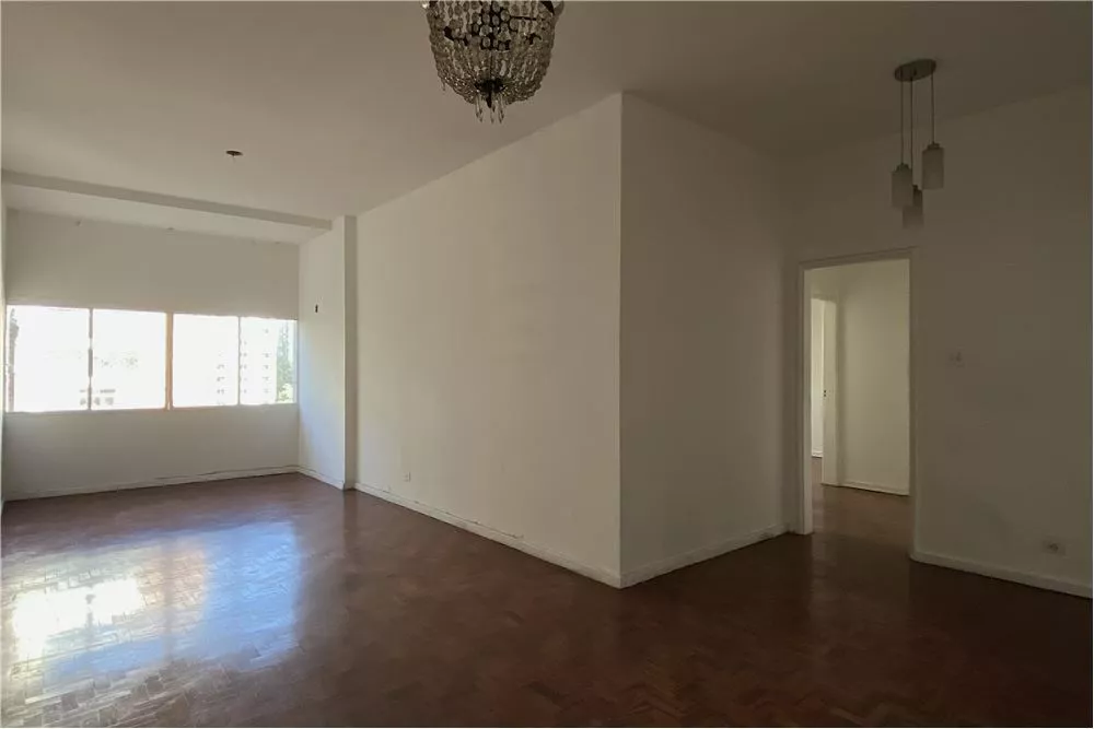 Apartamento à venda com 2 quartos, 105m² - Foto 2