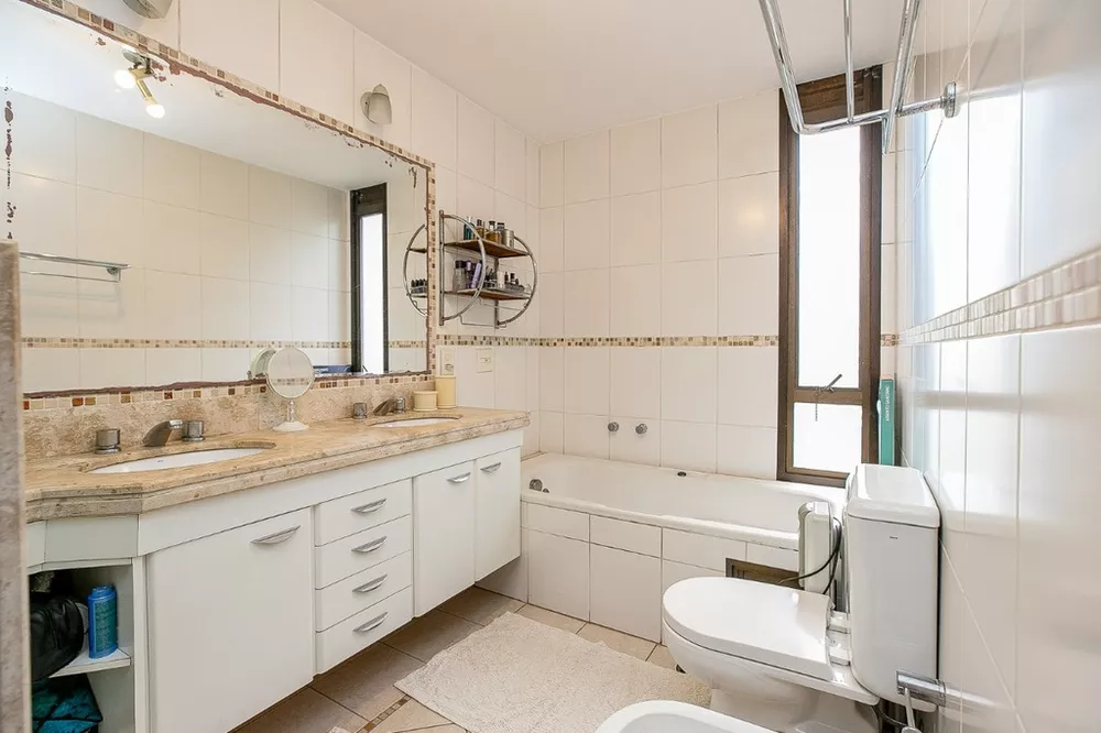 Apartamento à venda com 3 quartos, 225m² - Foto 5