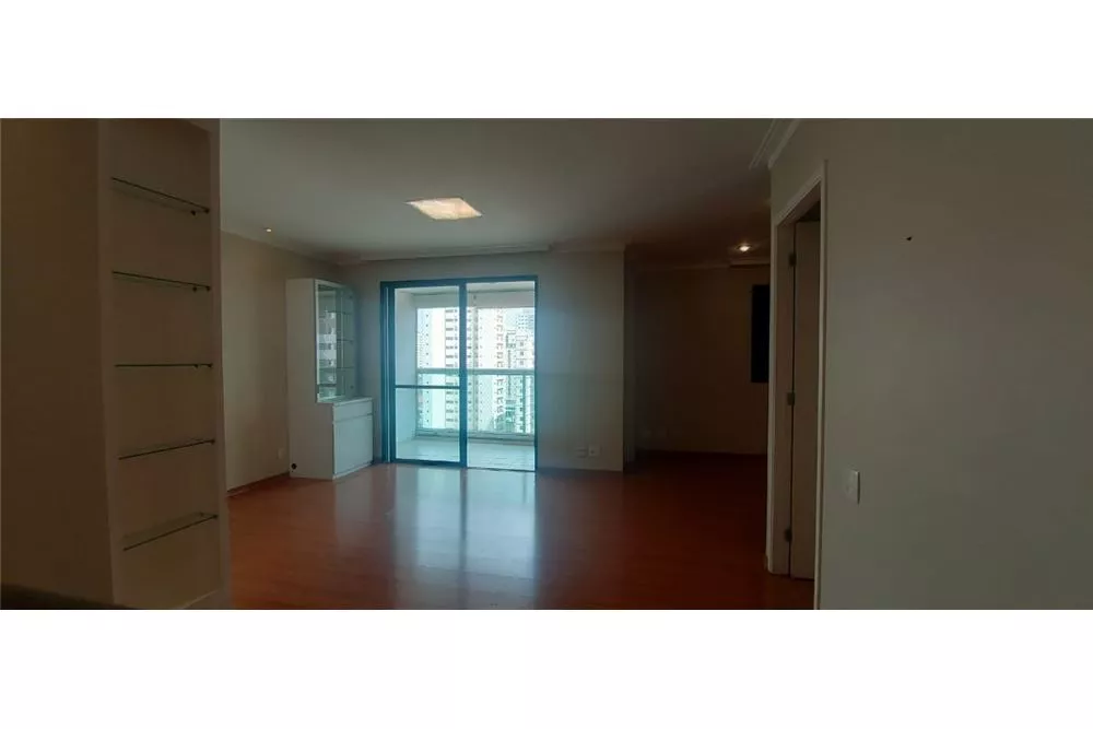 Apartamento à venda com 4 quartos, 220m² - Foto 8