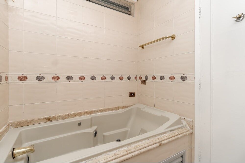 Apartamento, 4 quartos, 198 m² - Foto 2