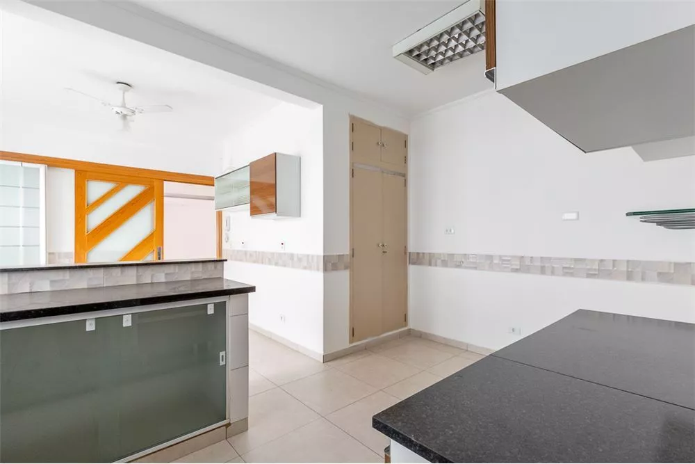 Apartamento à venda com 3 quartos, 144m² - Foto 9