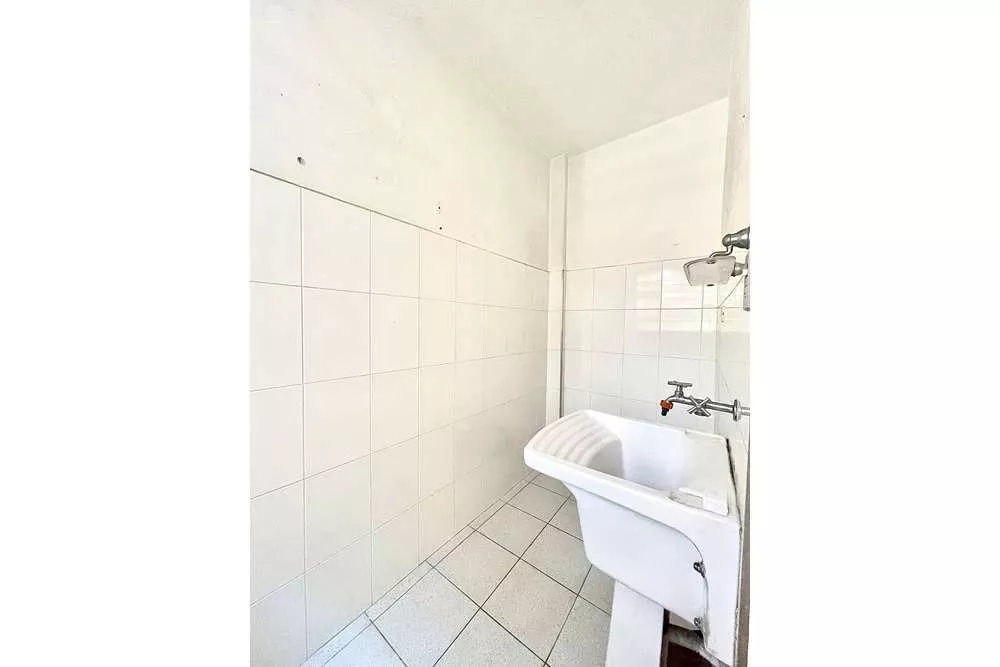 Apartamento à venda com 2 quartos, 75m² - Foto 7