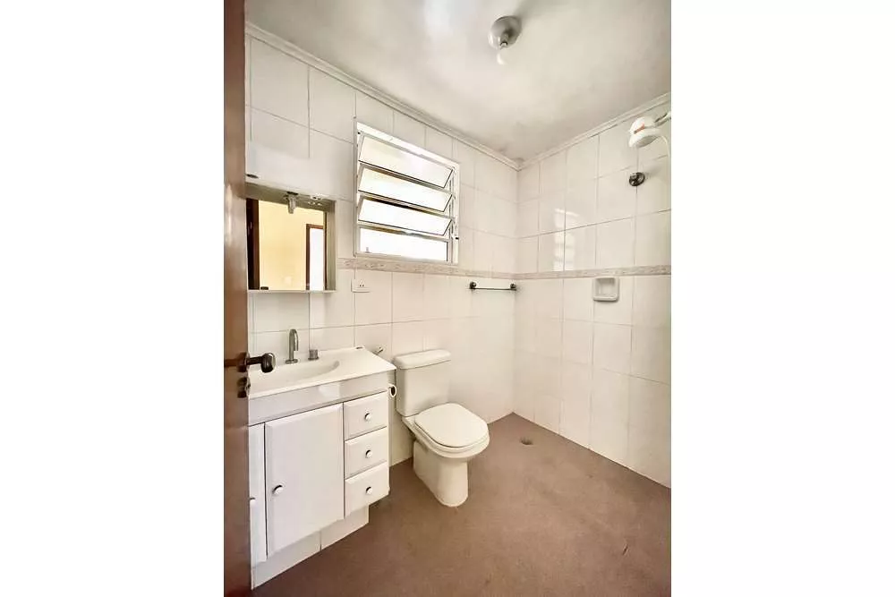 Apartamento à venda com 2 quartos, 75m² - Foto 3