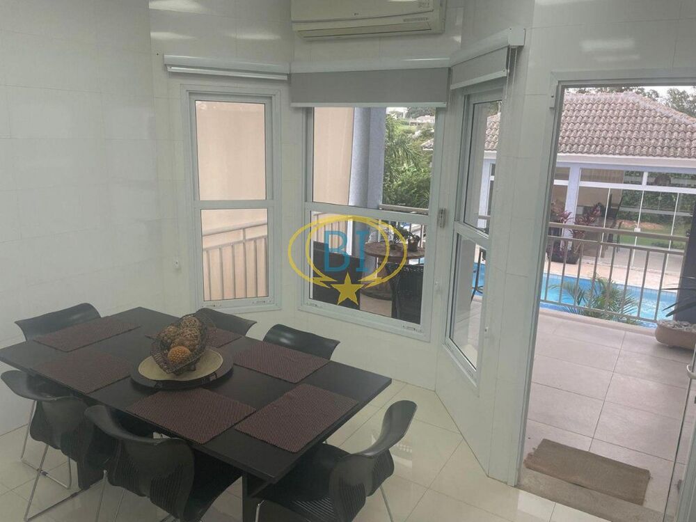 Casa, 3 quartos, 372 m² - Foto 1