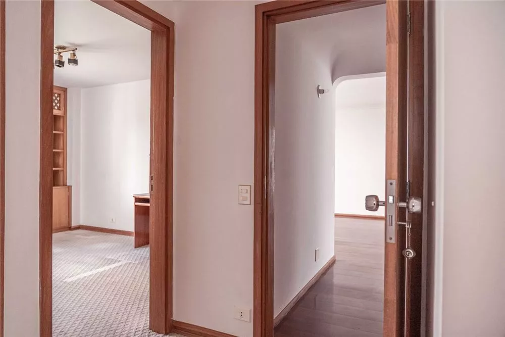 Apartamento à venda com 3 quartos, 207m² - Foto 6