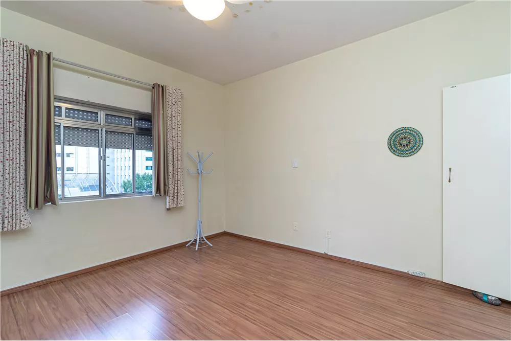 Apartamento à venda com 3 quartos, 144m² - Foto 5