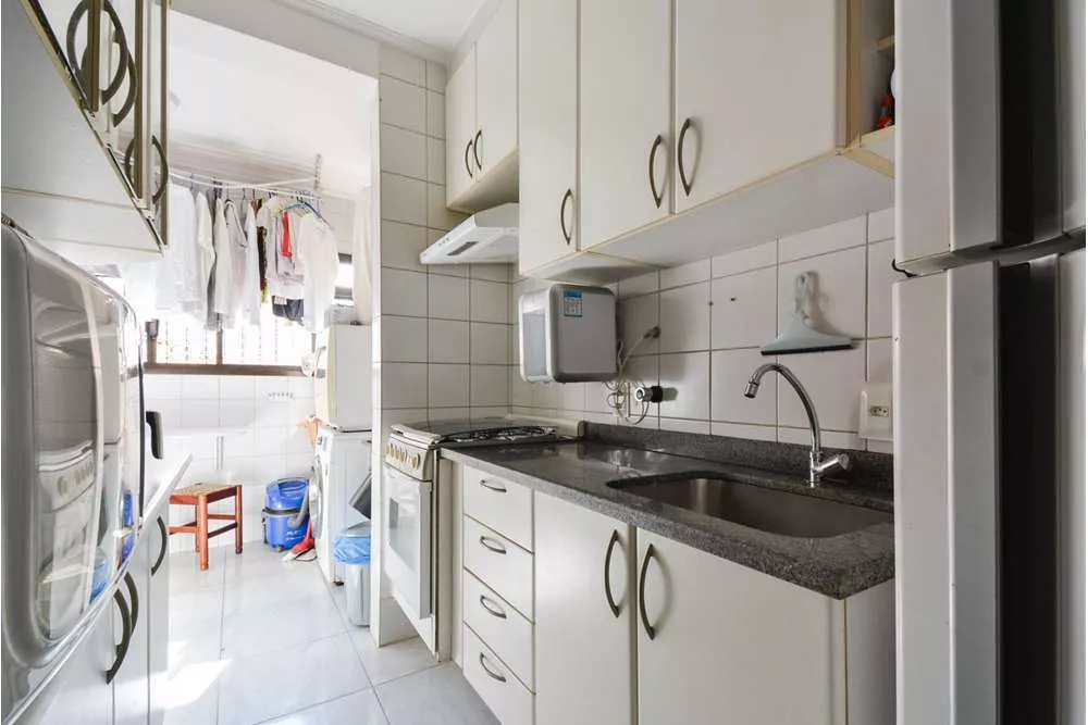 Apartamento à venda com 2 quartos, 72m² - Foto 24