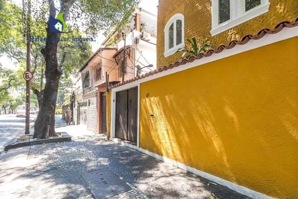 Casa à venda com 3 quartos, 160m² - Foto 2