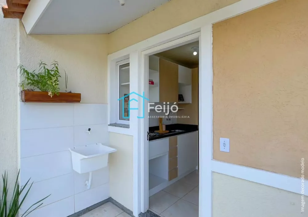 Casa à venda com 2 quartos, 45m² - Foto 3