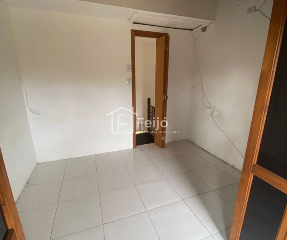 Sobrado à venda com 2 quartos, 36m² - Foto 2