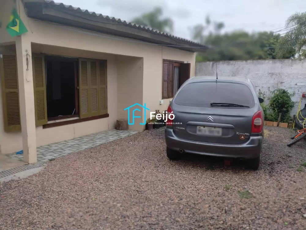 Casa à venda com 3 quartos, 140m² - Foto 1