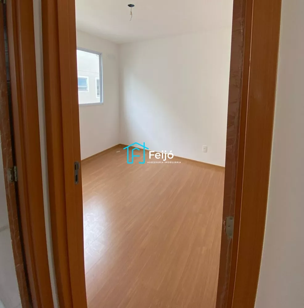 Apartamento à venda com 2 quartos, 40m² - Foto 4