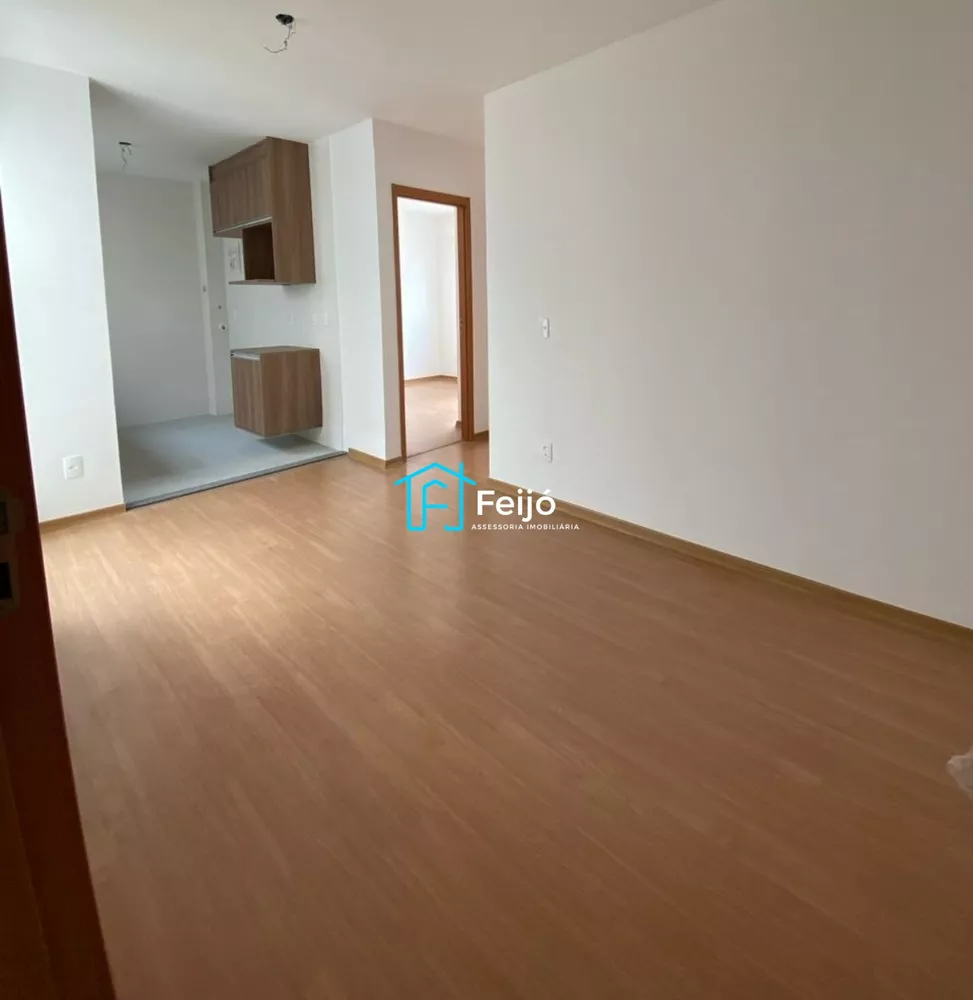 Apartamento à venda com 2 quartos, 40m² - Foto 2