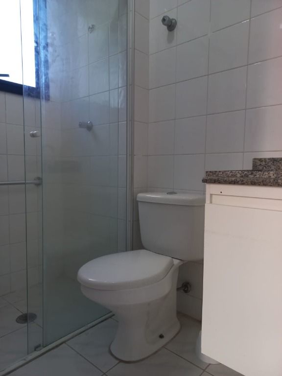 Apartamento para alugar com 3 quartos, 70m² - Foto 7