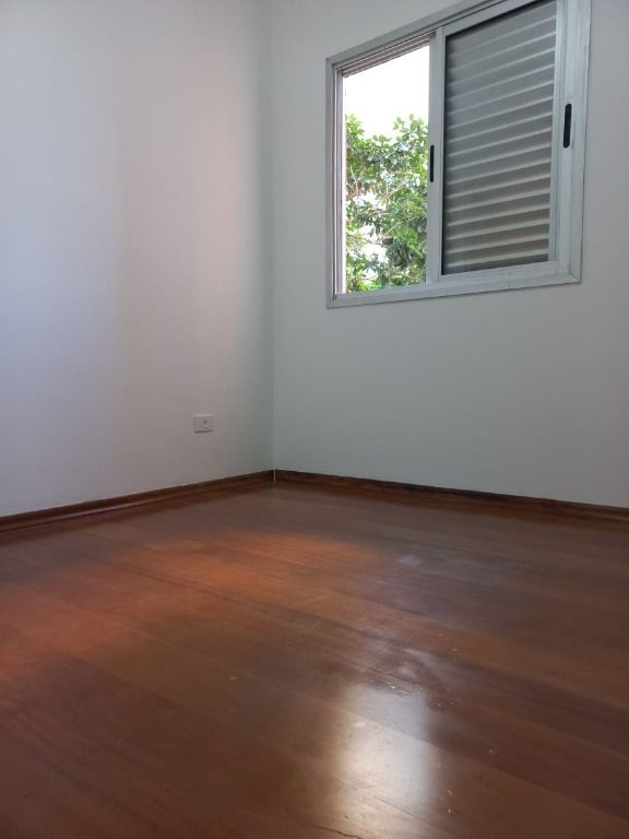 Apartamento para alugar com 3 quartos, 70m² - Foto 6