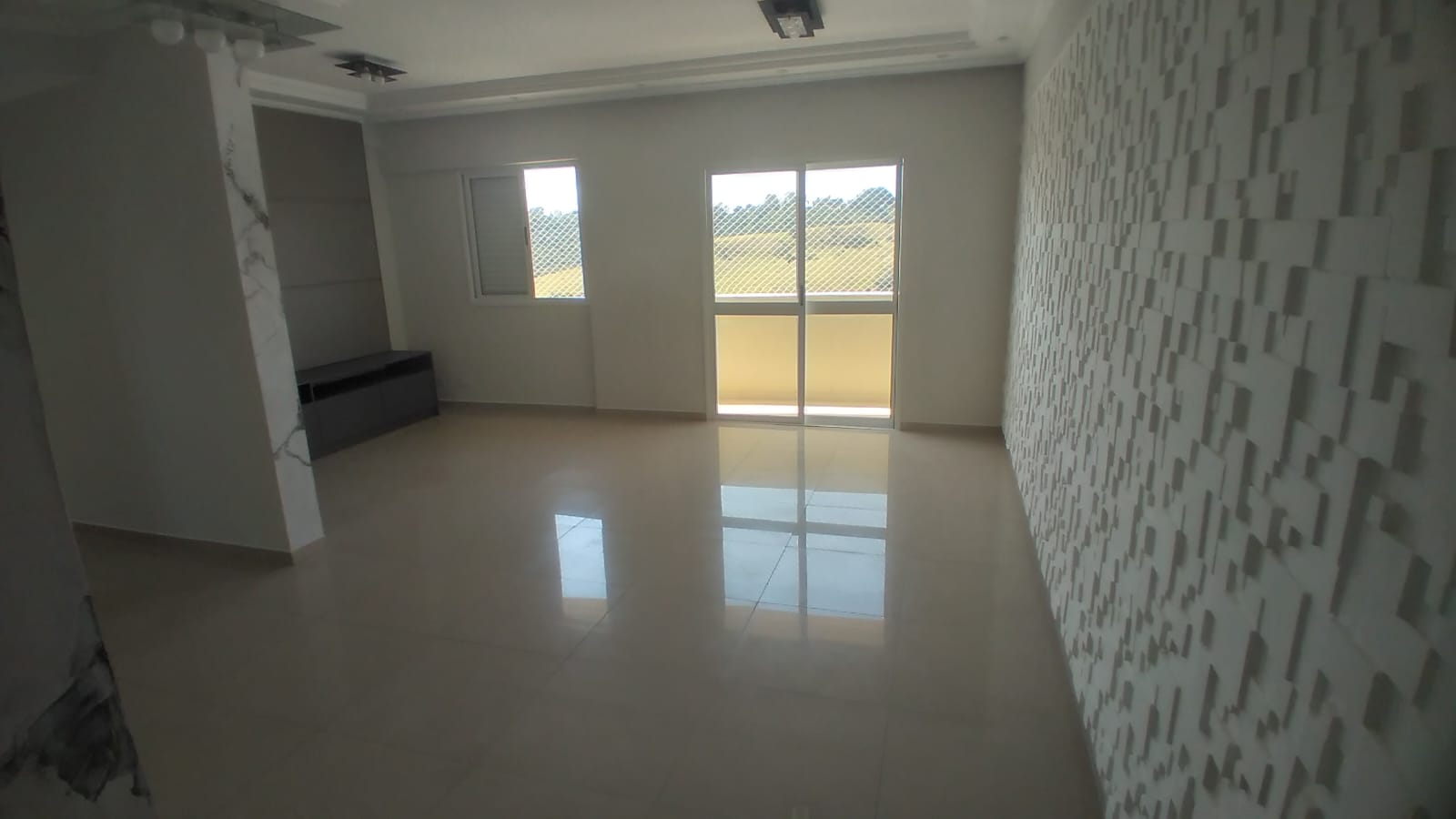 Apartamento para alugar com 2 quartos, 76m² - Foto 1