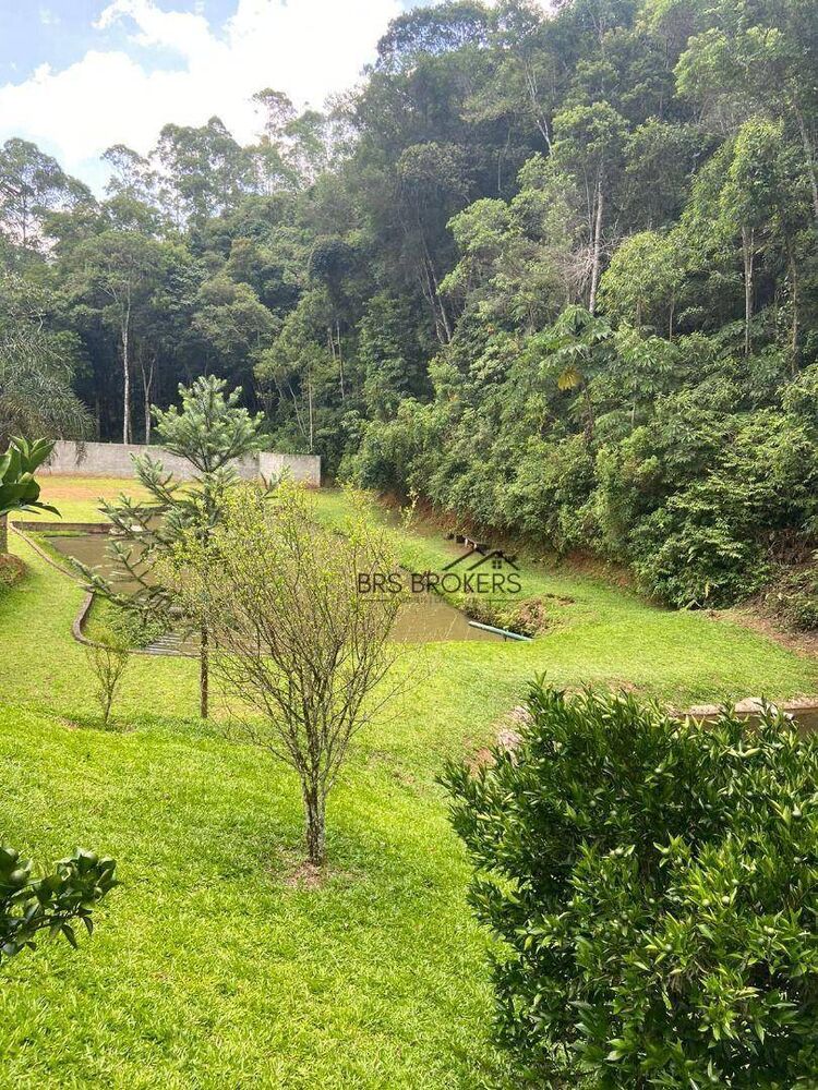 Chácara à venda com 3 quartos, 100m² - Foto 9