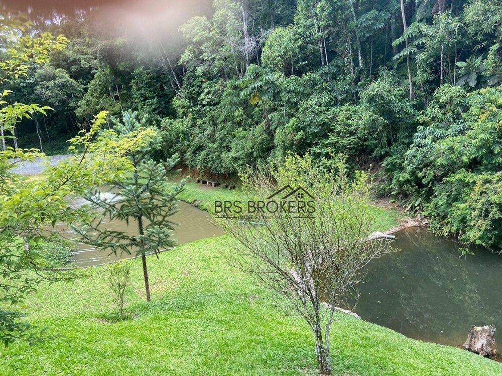 Chácara à venda com 3 quartos, 100m² - Foto 11