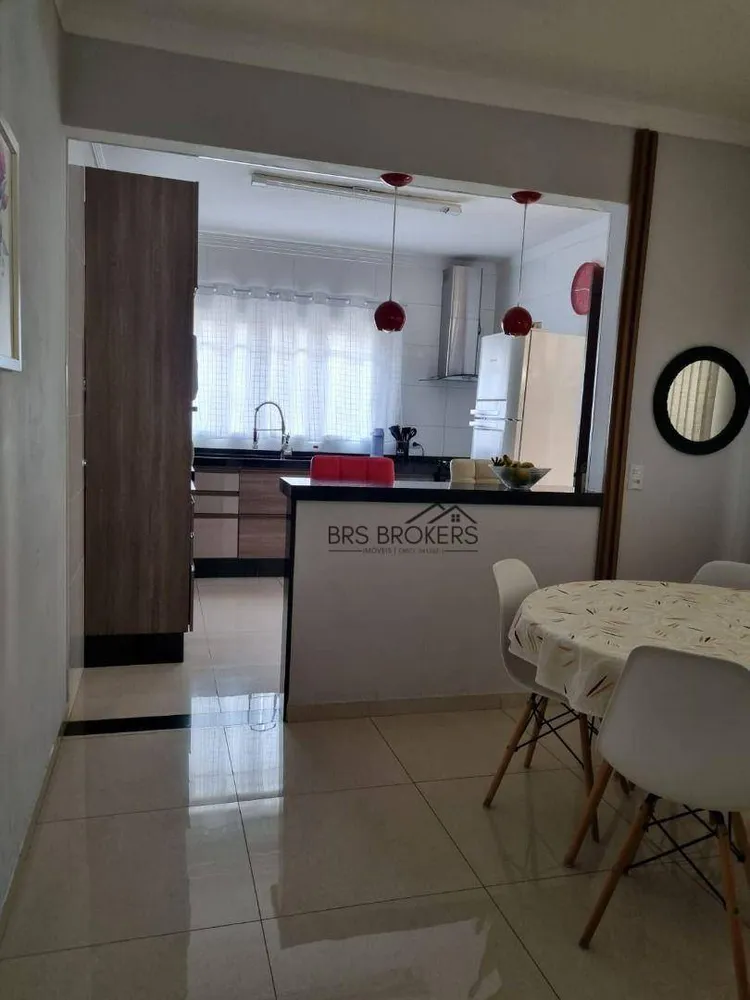 Sobrado, 3 quartos, 198 m² - Foto 3