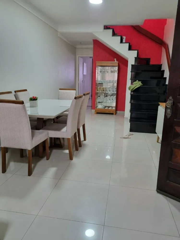 Sobrado, 3 quartos, 198 m² - Foto 1