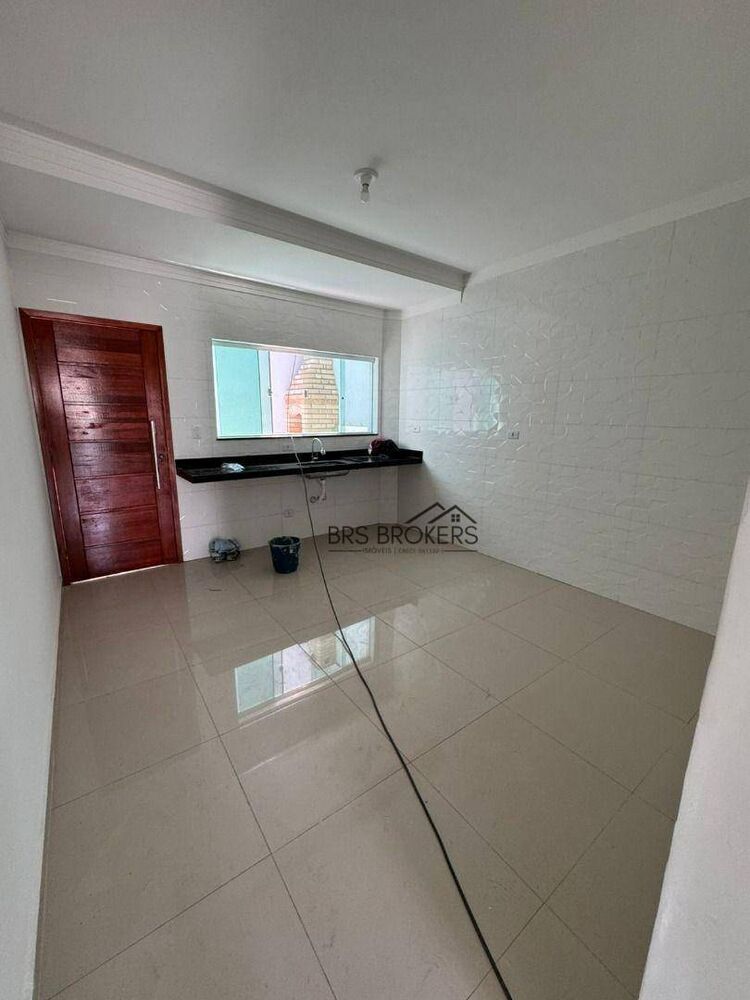 Sobrado à venda com 2 quartos, 80m² - Foto 4