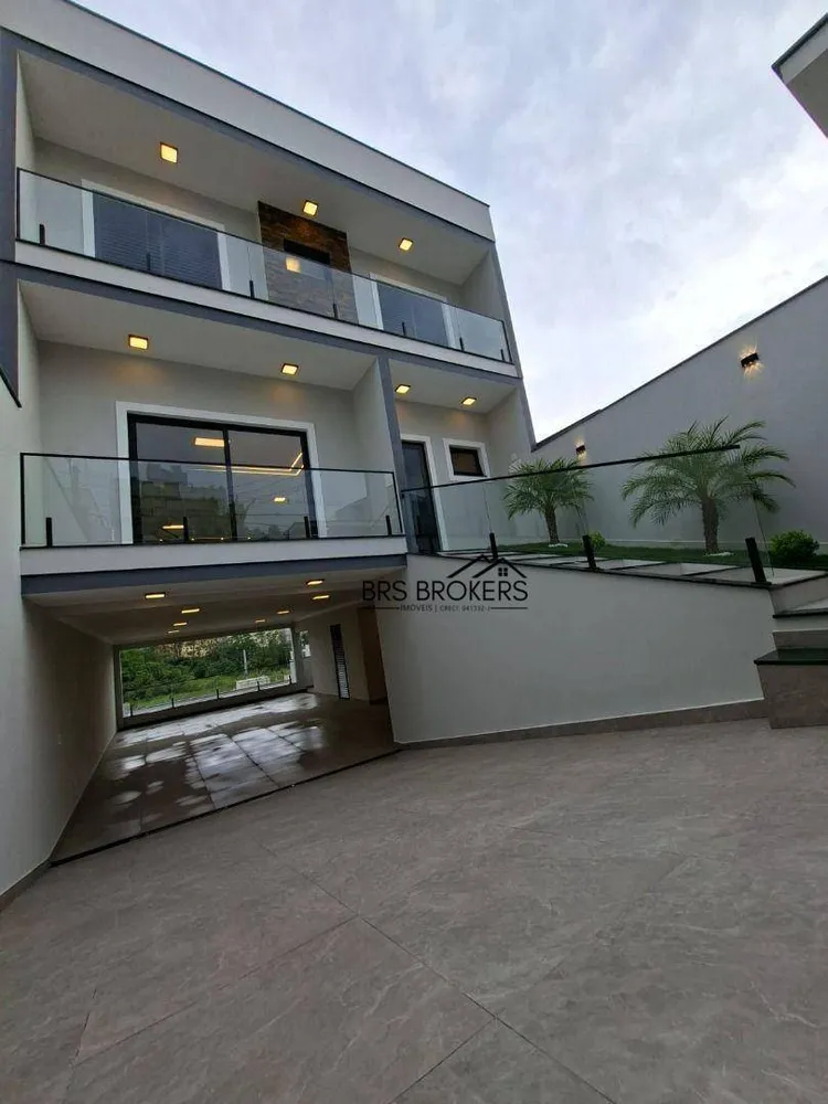 Sobrado, 3 quartos, 214 m² - Foto 2