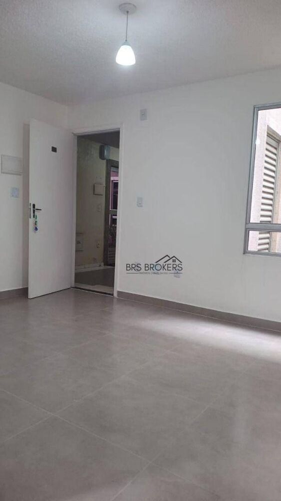 Apartamento à venda com 2 quartos, 42m² - Foto 1