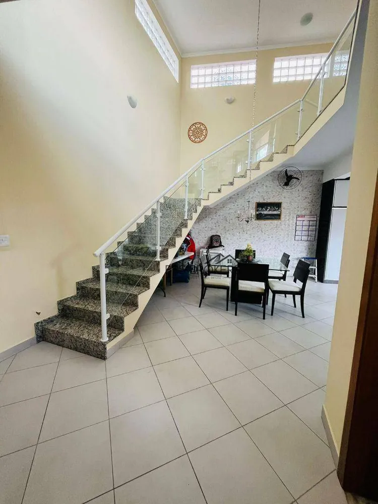 Sobrado, 4 quartos, 221 m² - Foto 4