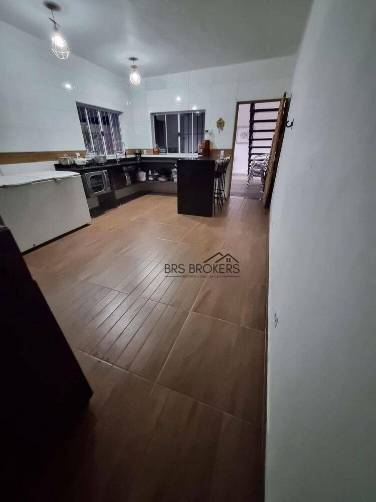 Chácara, 3 quartos, 253 m² - Foto 4