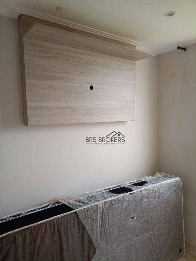 Apartamento à venda com 2 quartos, 45m² - Foto 2